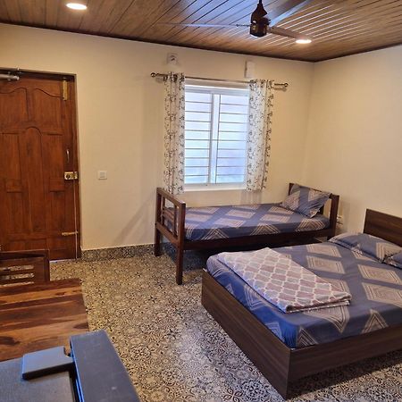 Sunny Smiles Homestay Mangalore Bagian luar foto